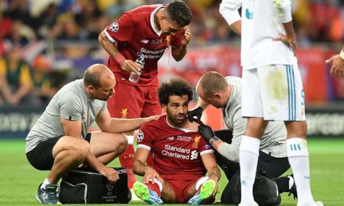 Salah-after-the-injury.jpg